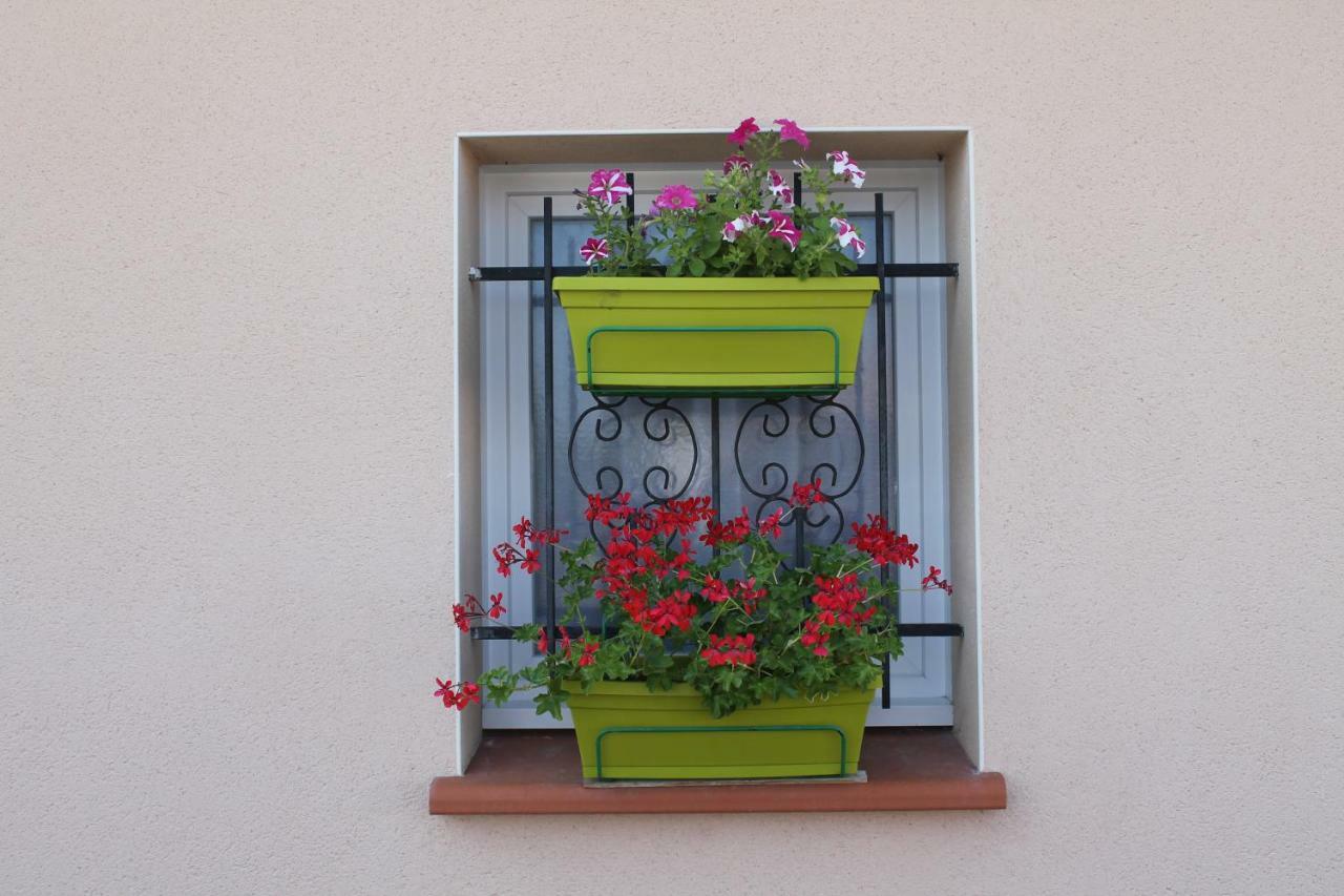 B&B La Garona Saint-Nicolas-de-la-Grave Exterior photo